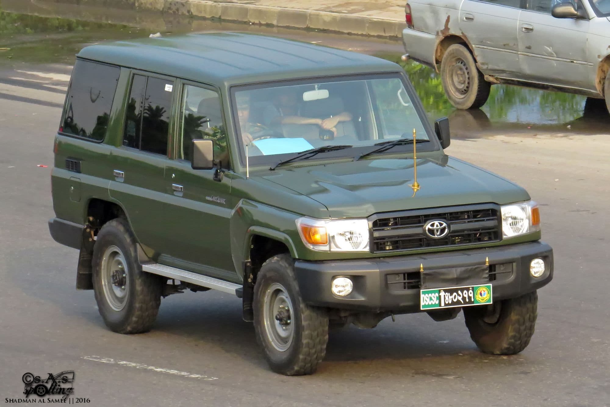 Toyota Land Cruiser 70 — Camper